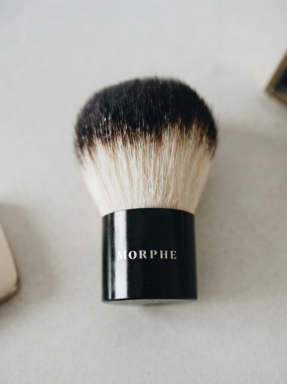 New Morphe Kabuki Brush Duo Tone Makeup Buffer Beauty Women’s Foundation Tool